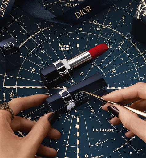 écrin couture dior per un make-up dai colori iconici|Écrin Couture per un Make.